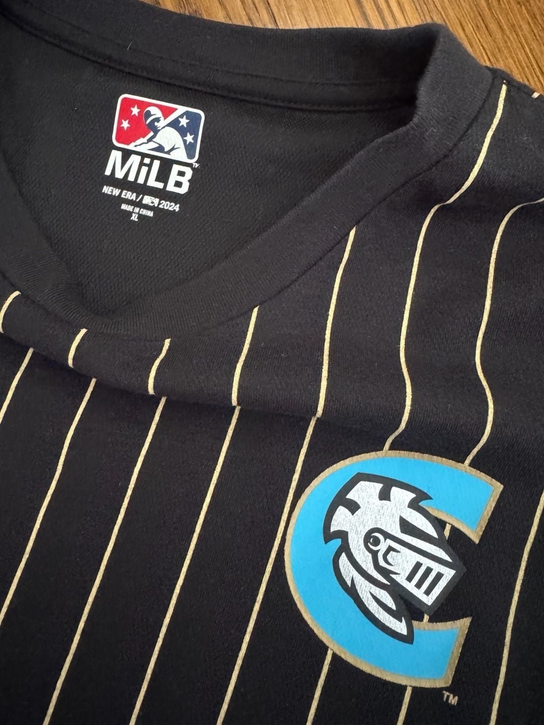 New Era MiLB Charlotte Knights Pinstripe T-Shirt Size XL Black 4