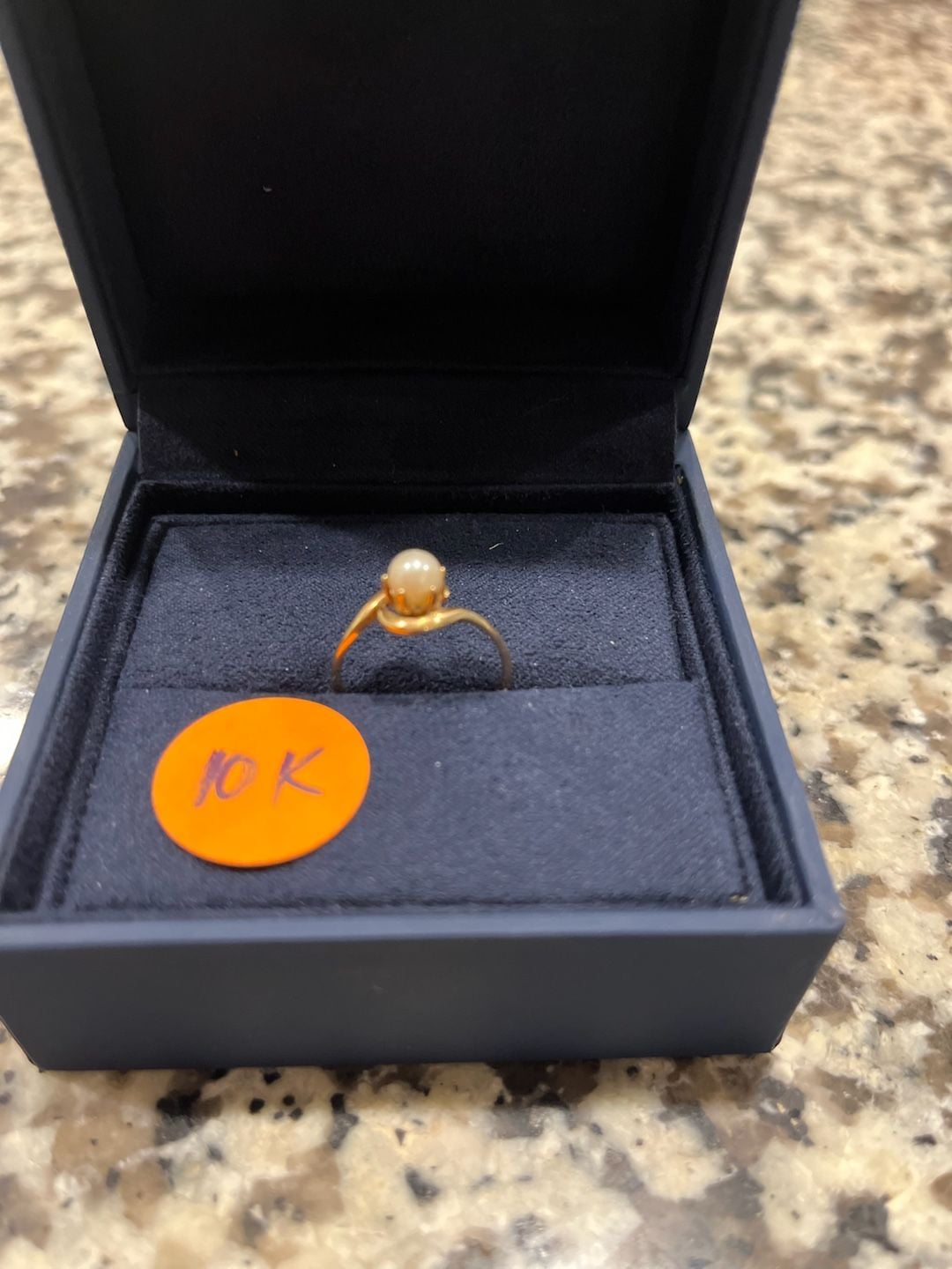 Vintage 10K Yellow Gold Pearl Ring 1