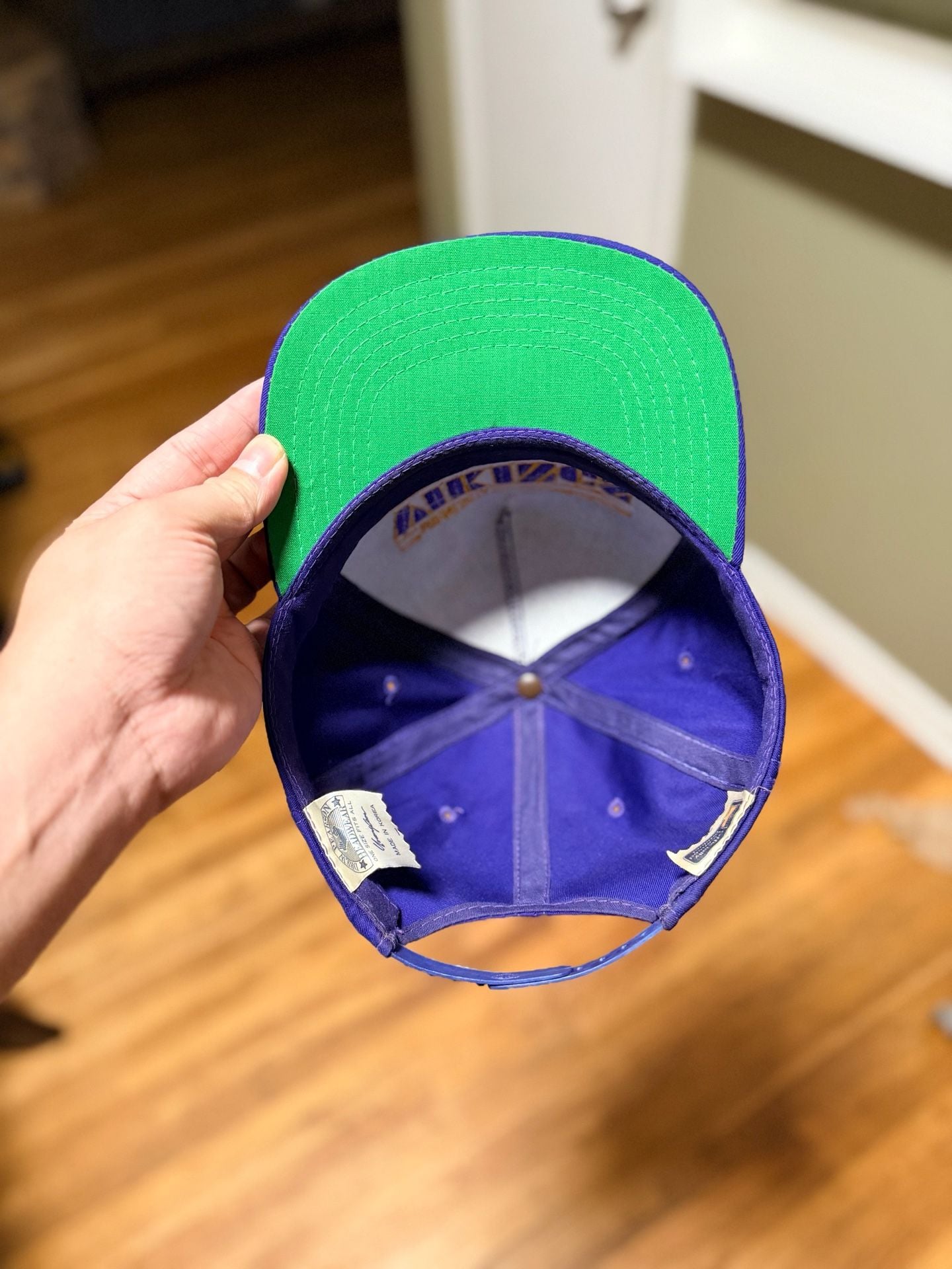 Product thumbnail 4