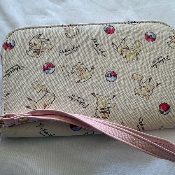 Pokemon Pikachu No. 025 Wristlet Wallet