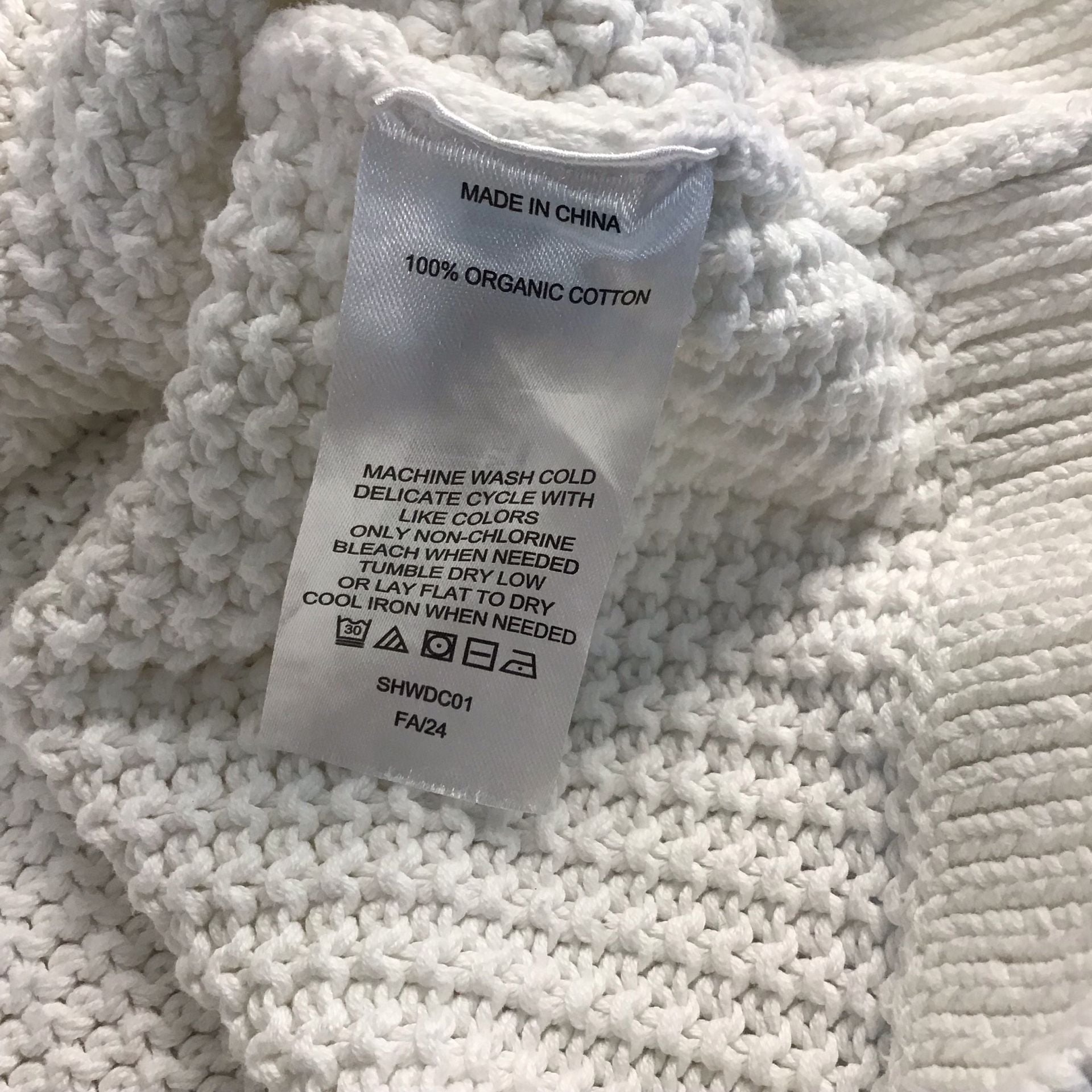 Quince Organic Cotton Cropped Cable Sweater Medium Ivory Fisherman Knit 9