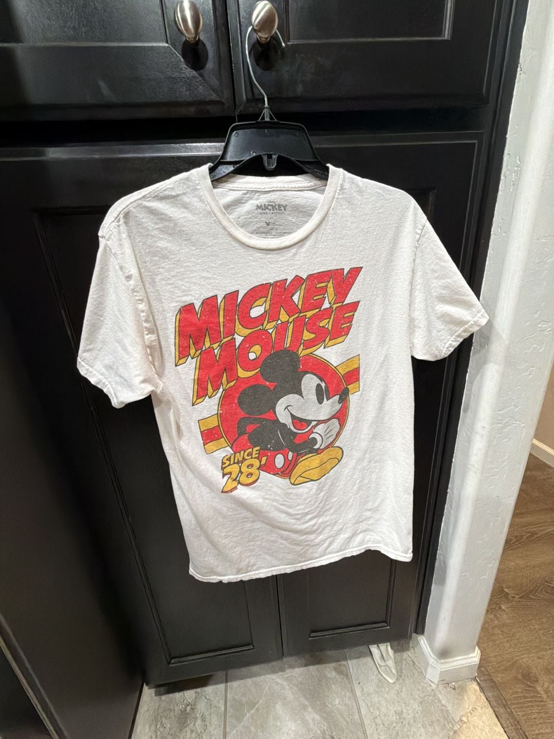 Disney Mickey And Friends T-Shirt Size M White Mickey Mouse Since 28 2