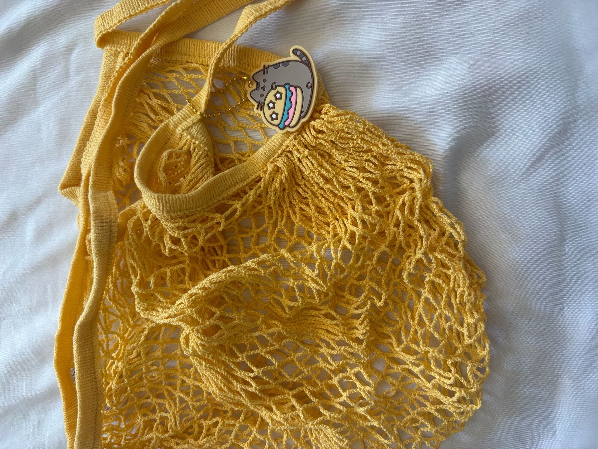 Pusheen Mesh Tote Bag Yellow Burger Keychain Set 2
