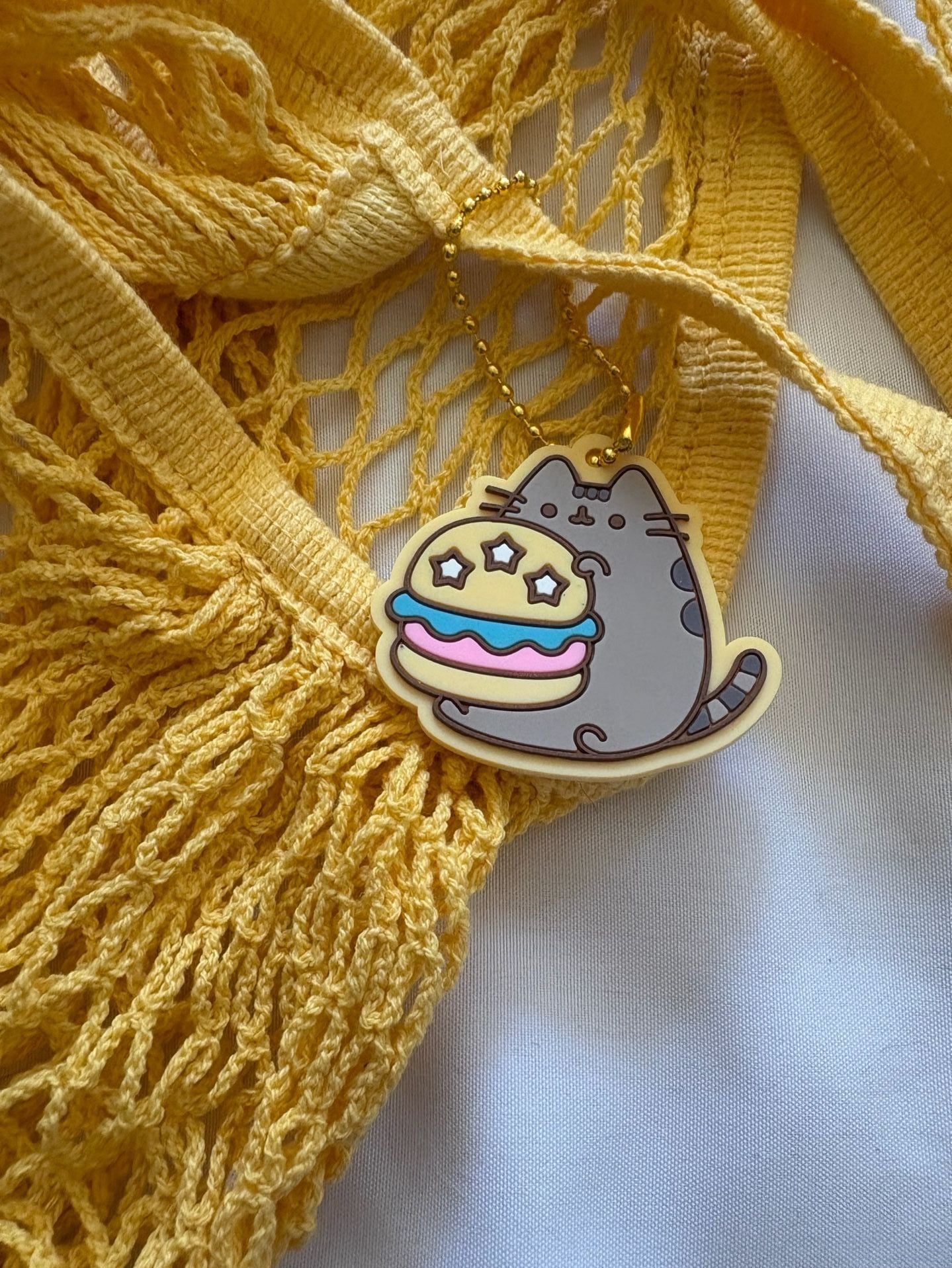 Pusheen Mesh Tote Bag Yellow Burger Keychain Set 1