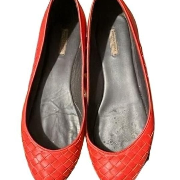 Bottega Veneta Intrecciato Woven Leather Flats Size 39 Red