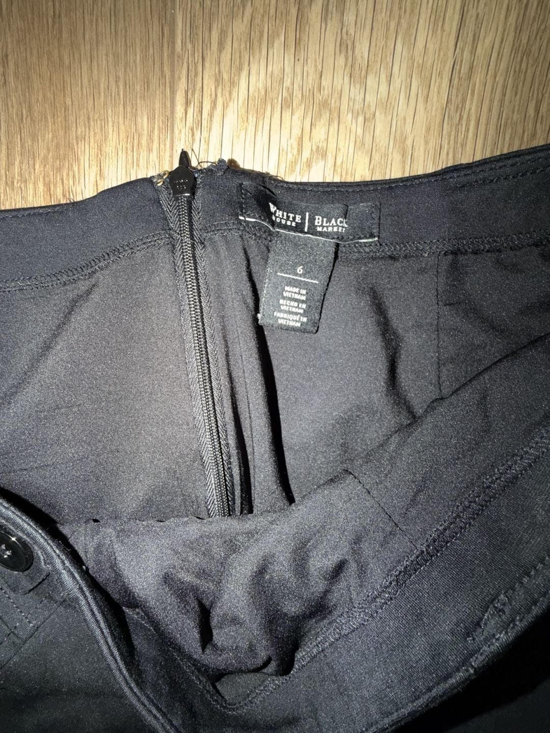 White House Black Market Skirt Size 6 Black Mini 6