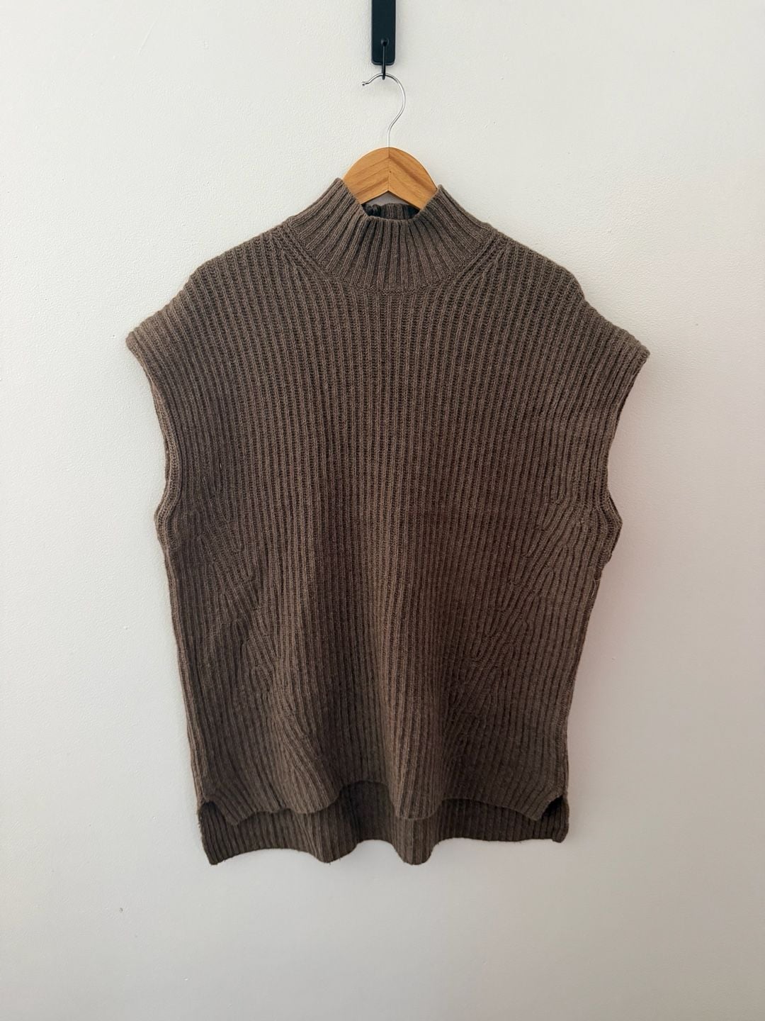 Ganni Mock Neck Ribbed Knit Sweater Vest Size M Brown 2