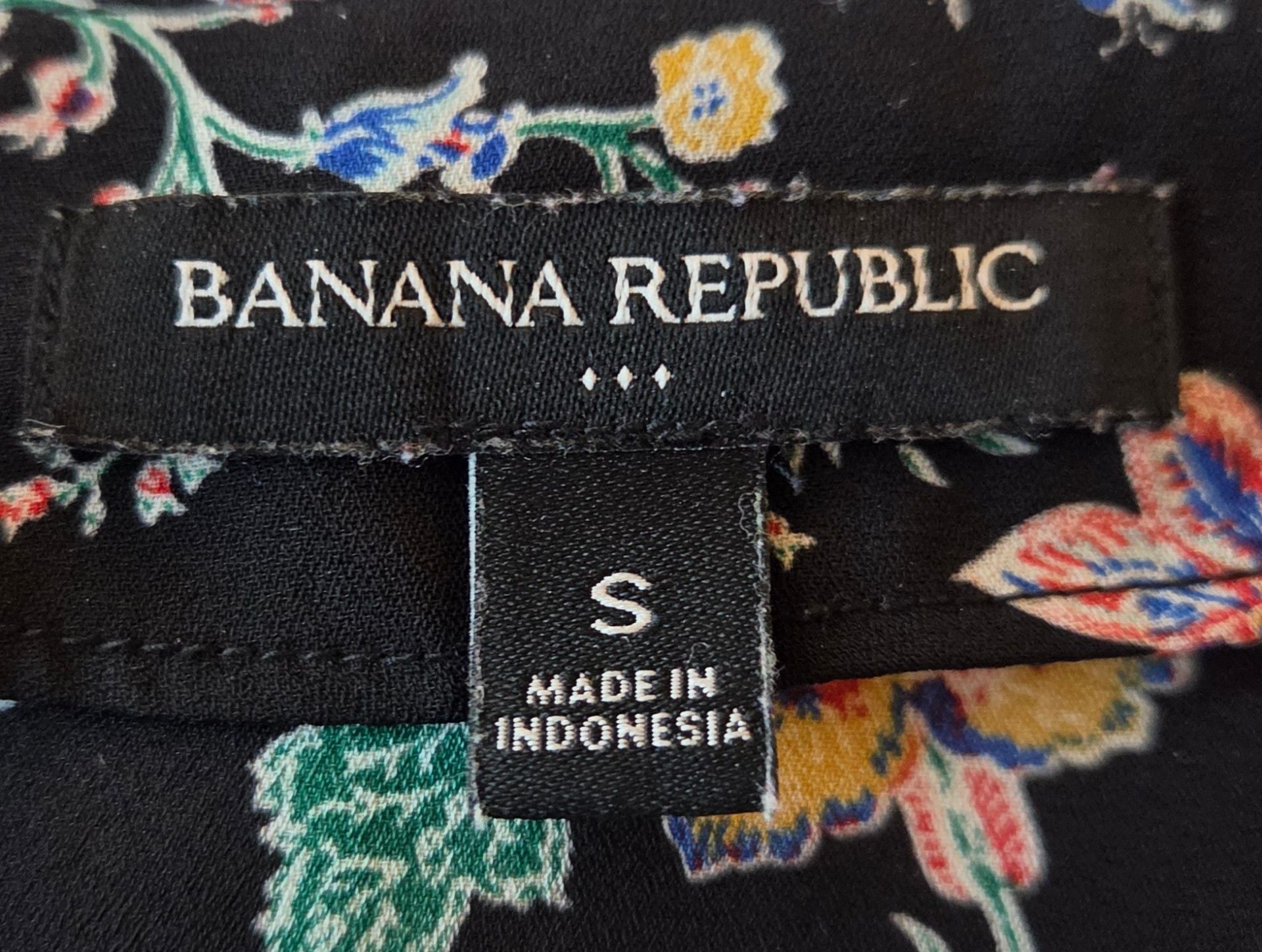Banana Republic Floral Blouse Size S Black Long Sleeve 5