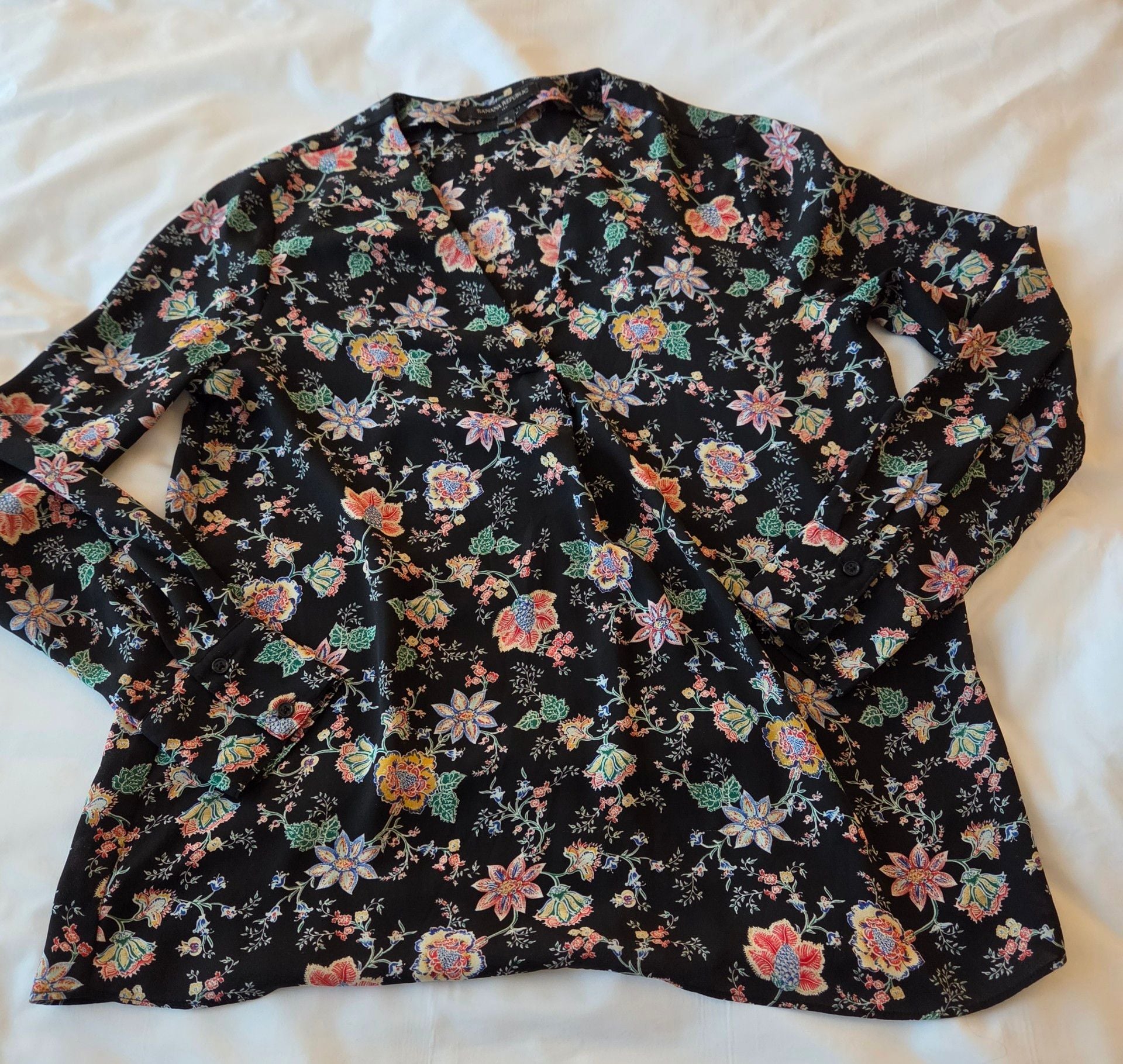 Banana Republic Floral Blouse Size S Black Long Sleeve 2