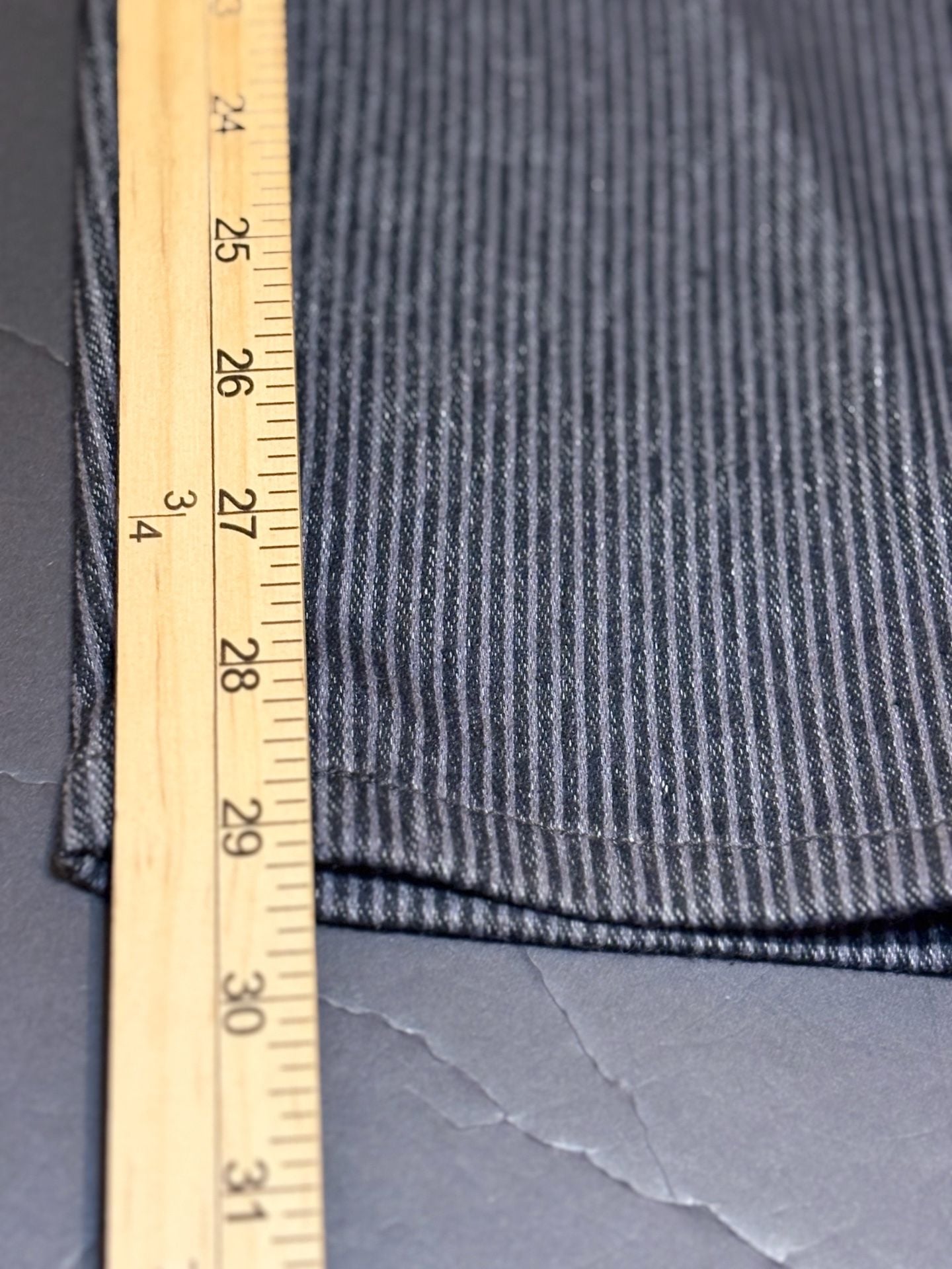 Bandolino Selene Pants Size 10P Black Pinstripe Stretch 7