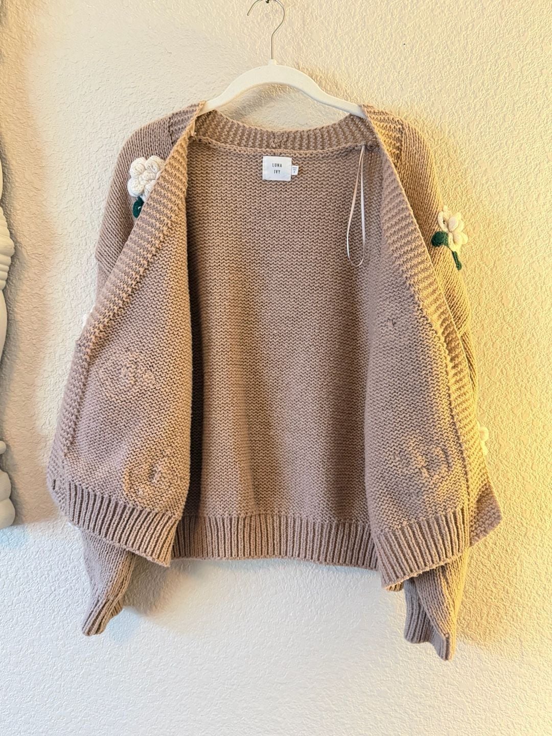 Luna Ivy Cardigan Size S Pink 3D Floral Applique Chunky Knit 8