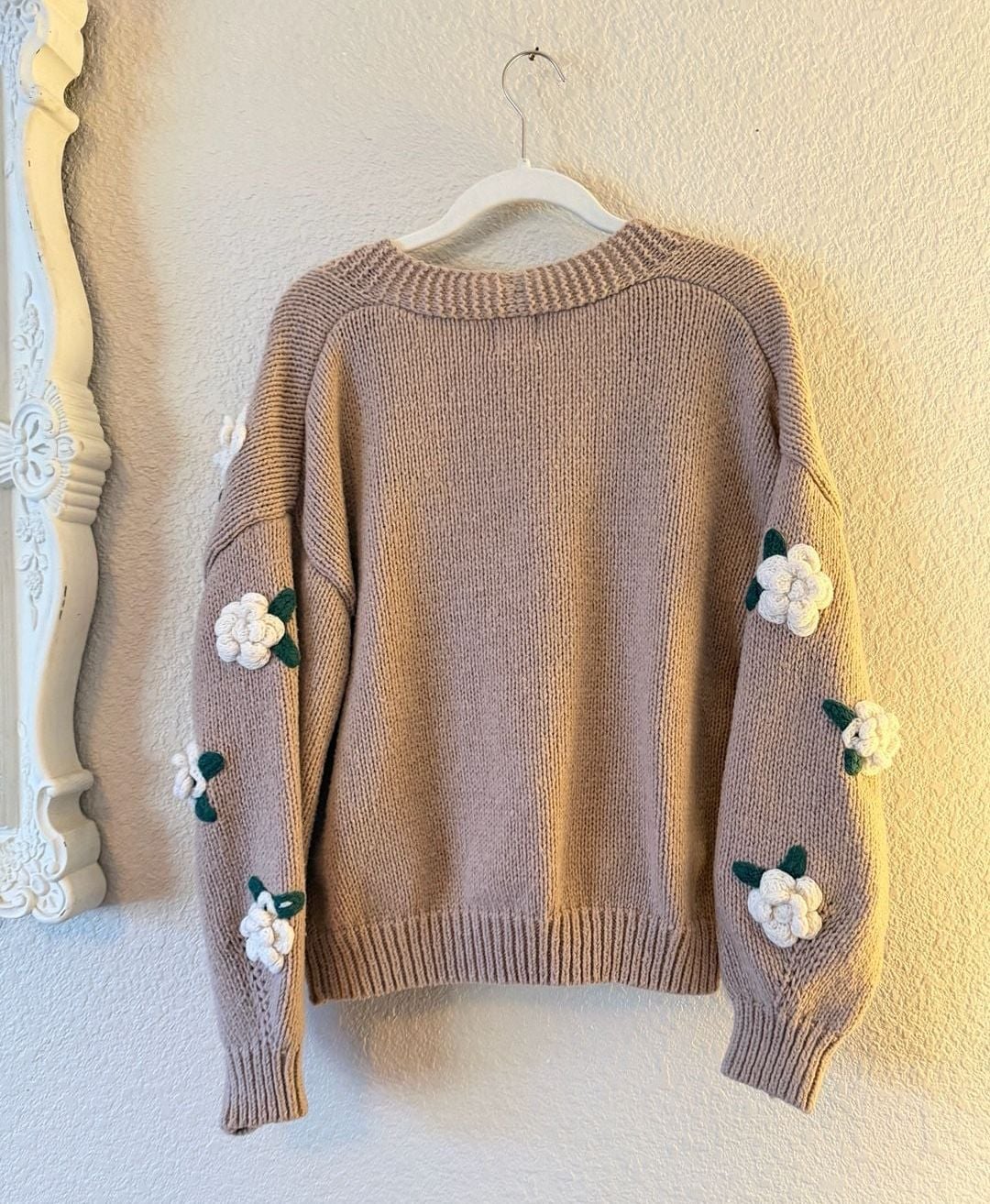 Luna Ivy Cardigan Size S Pink 3D Floral Applique Chunky Knit 4