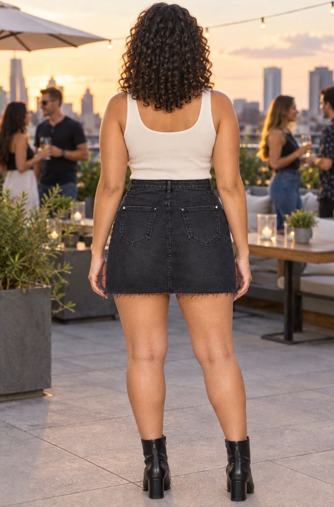 Kensie Jeans Black Studded High-Rise Denim Mini Skirt – Size 12/31 4