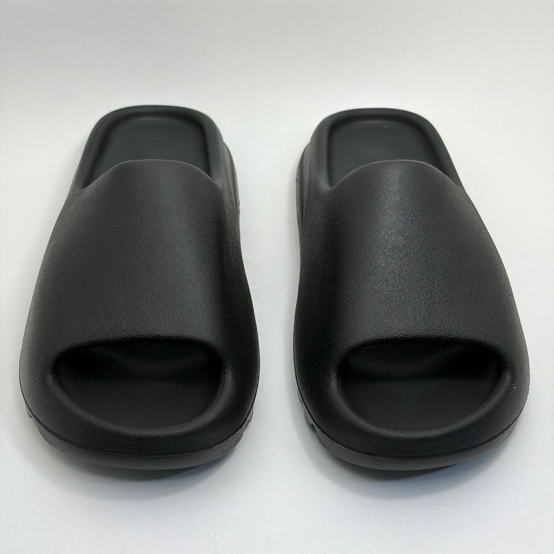 YS-01 YS-01 Slides Size 9 Black Sandals 10