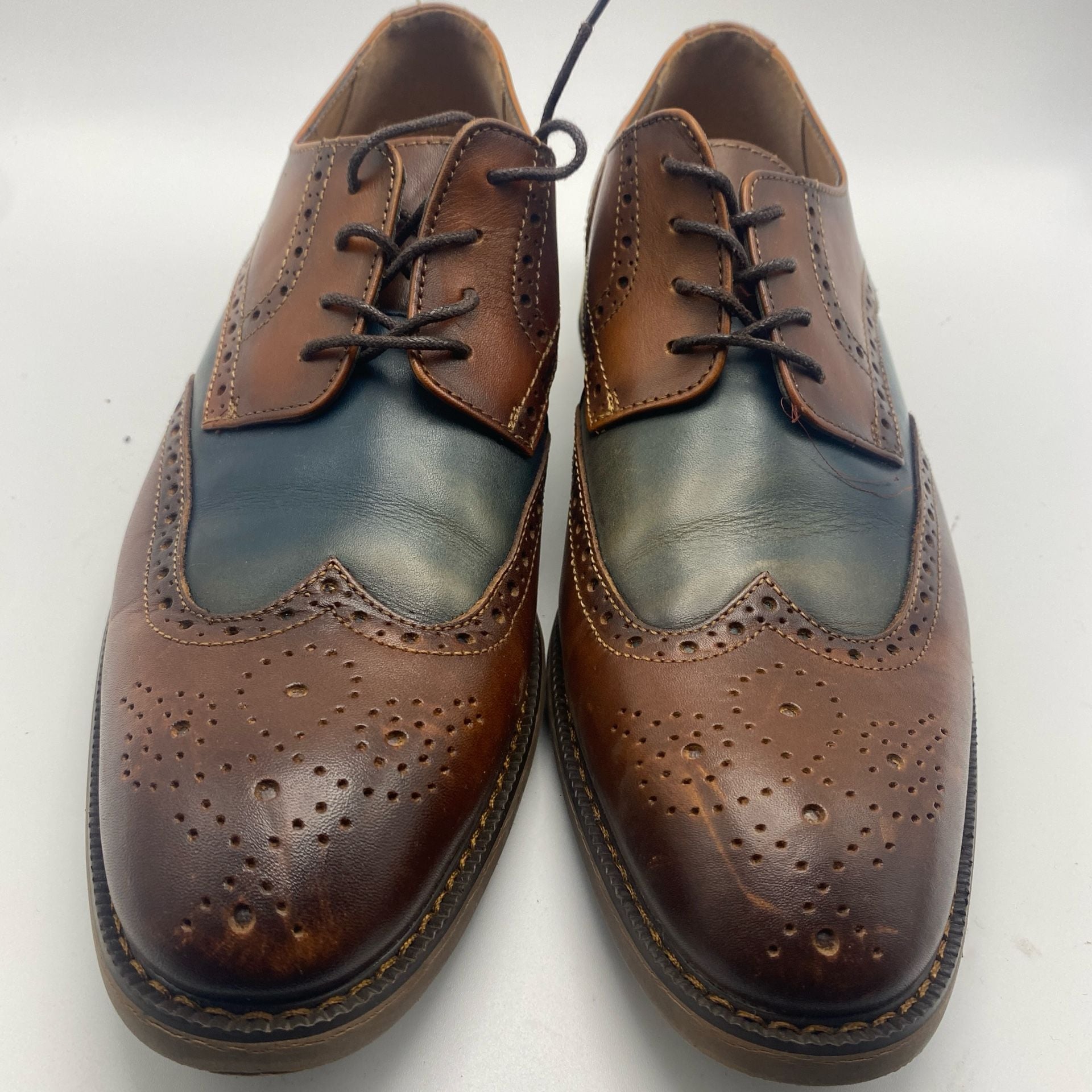 La Milano Gary II Size 10 Tan Navy Wingtip Dress Shoes (DS1028) 2