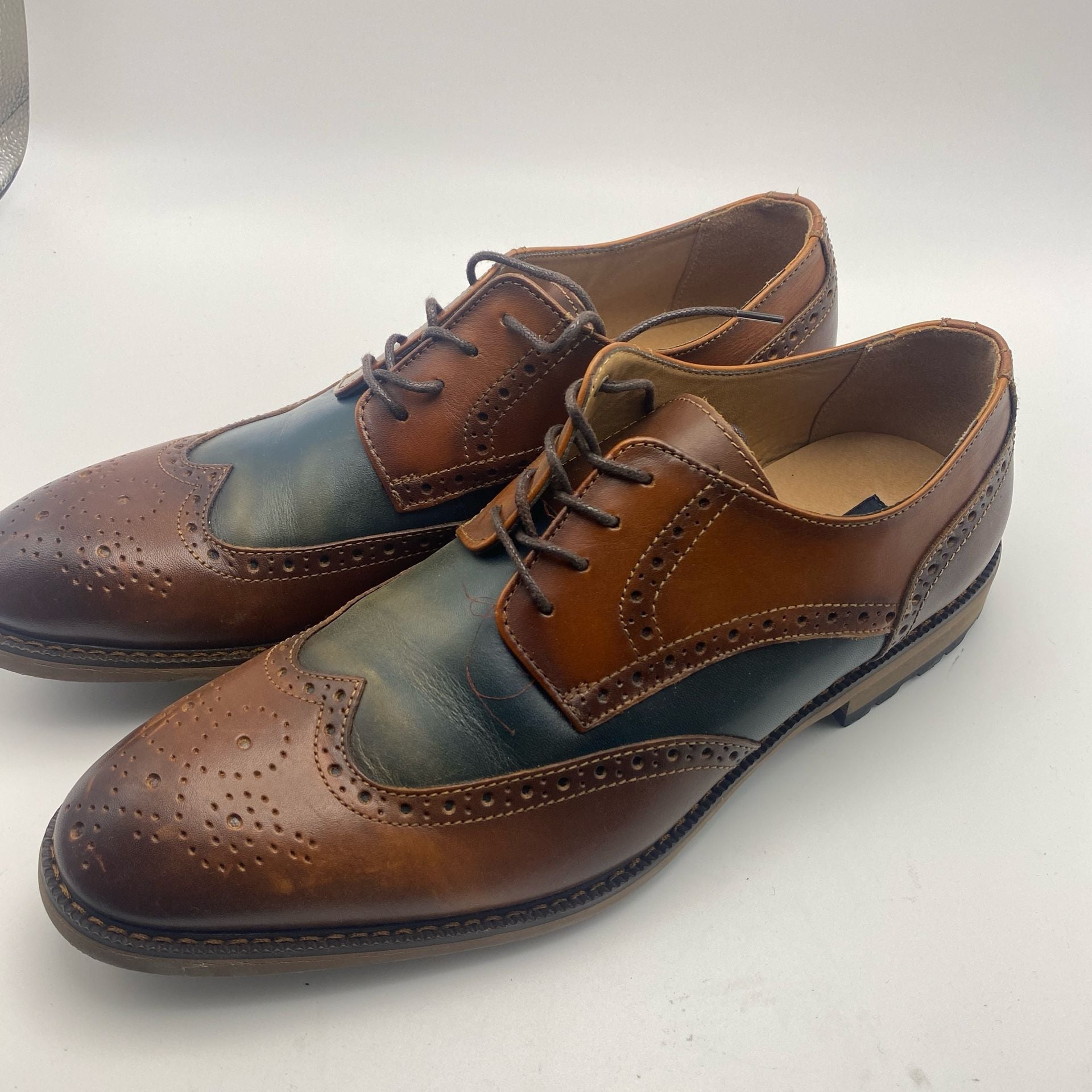 La Milano Gary II Size 10 Tan Navy Wingtip Dress Shoes (DS1028) 4