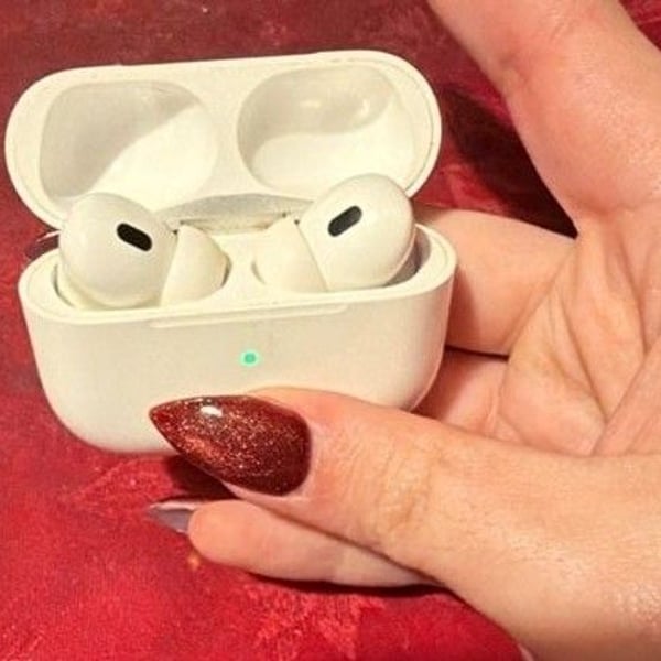 Apple AirPods Pro 2nd Generation Wireless Earbuds Charging Case White