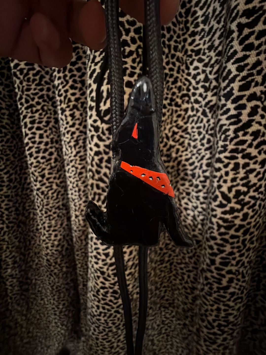Vintage 80s/90s Howling Coyote Bolo Tie | Retro Southwestern Folk Art Neckwear -Western / Cowboy / Texas / Cowgirl / Rockabilly / Country 6