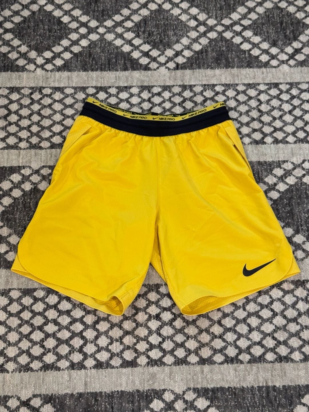 Nike Dri-FIT Flex Rep Pro Size S Yellow Training Shorts DD1700-709 2