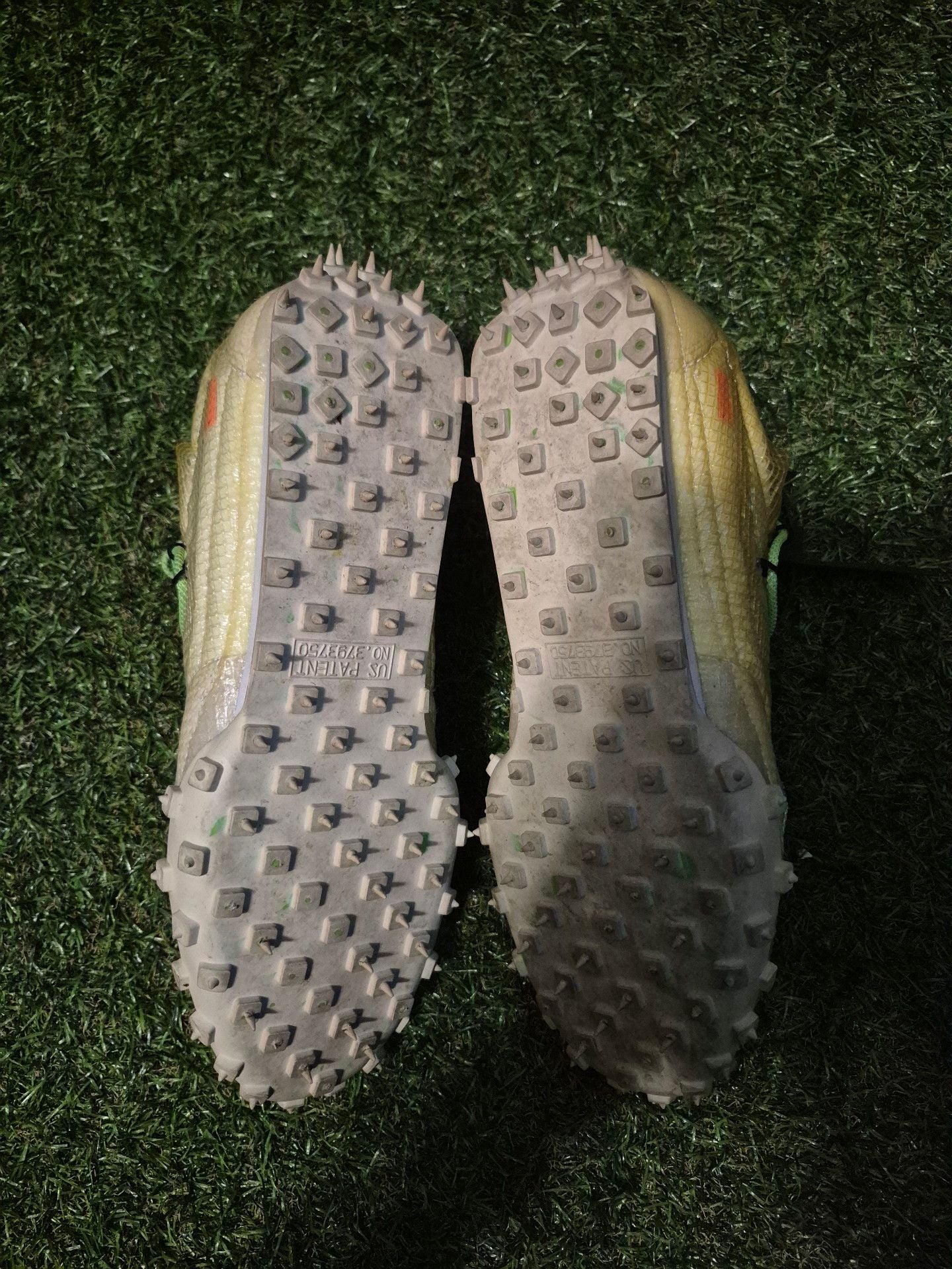 Off-White x Nike Waffle Racer Electric Green 7