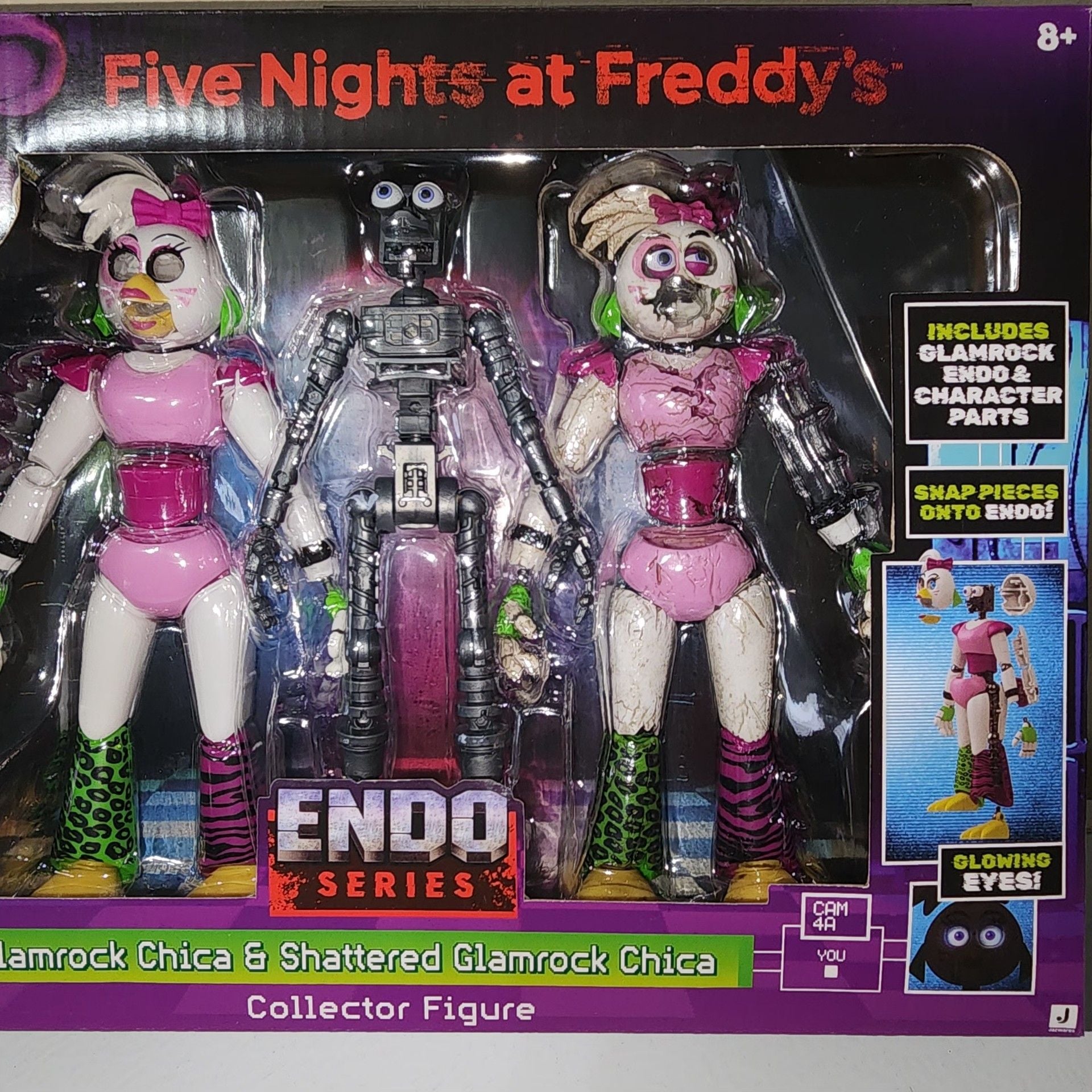 Jazwares Five Nights at Freddy's Glamrock Chica & Shattered Chica Figure 4