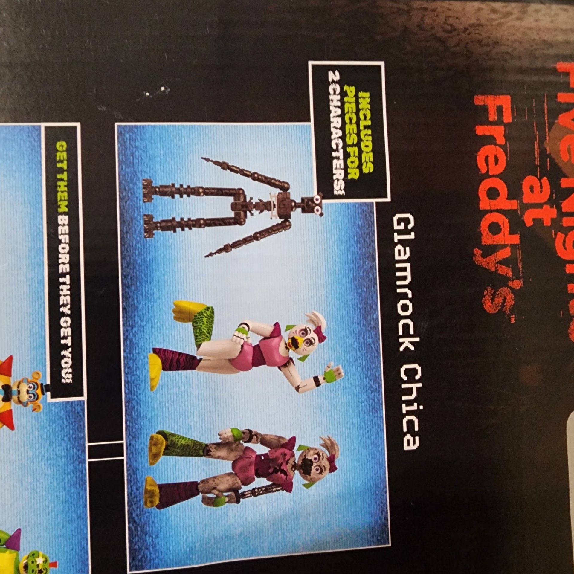 Jazwares Five Nights at Freddy's Glamrock Chica & Shattered Chica Figure 8