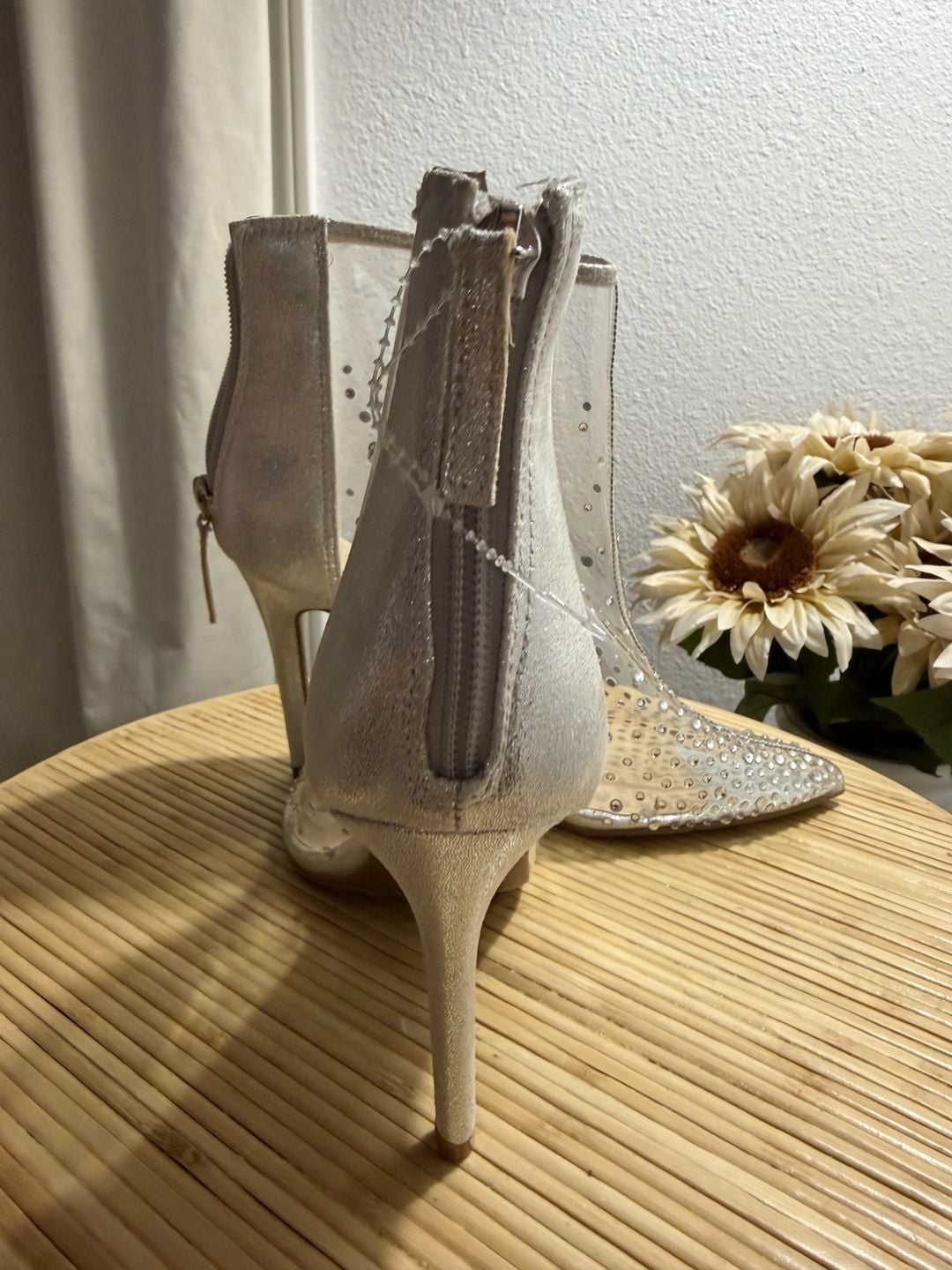 Jessica Simpson JP-Zolie Boots Size 8M/38.5 Clear Rhinestone Silver Stiletto 9