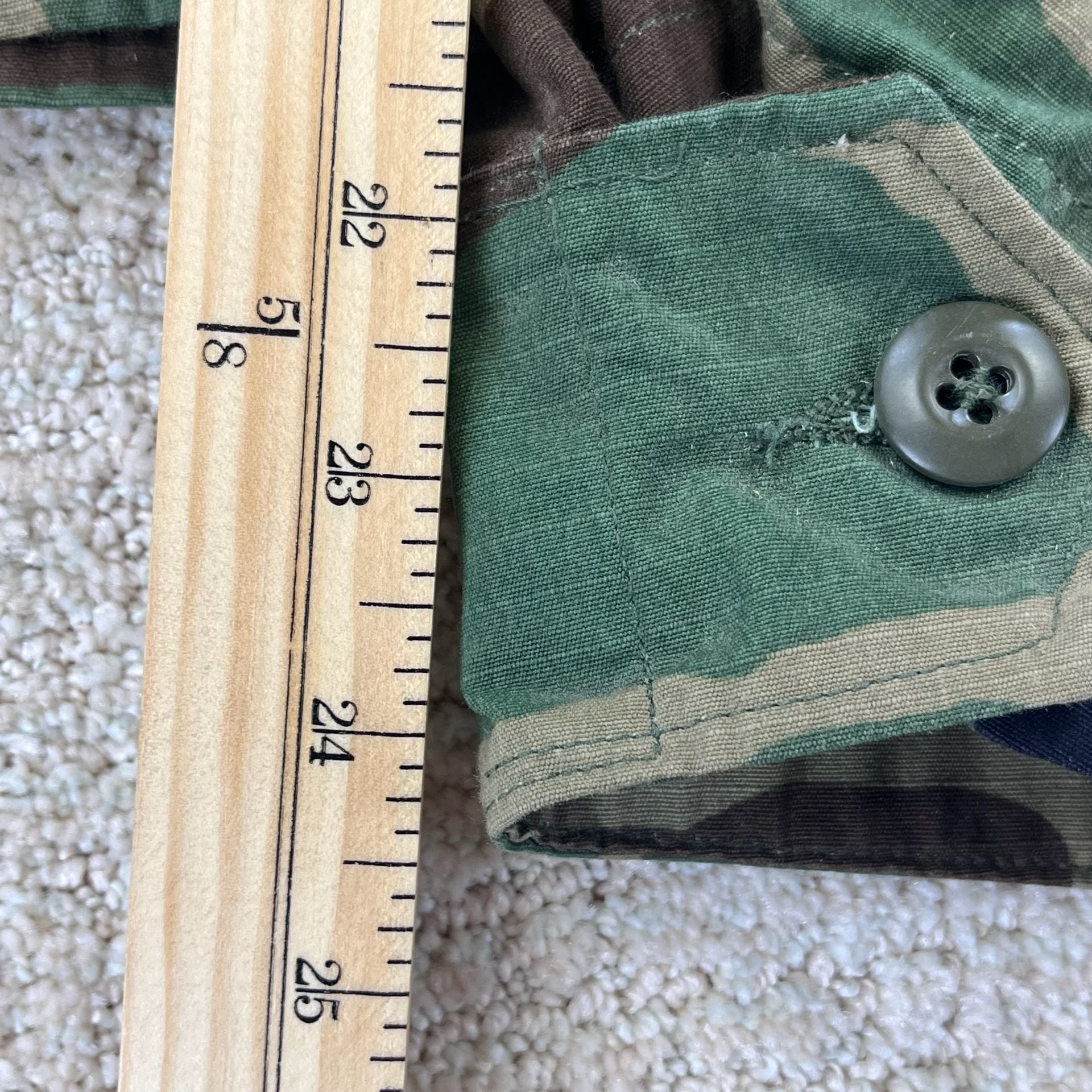 1995 US Military Woodland Camouflage BDU Combat Coat Size Medium Long 8