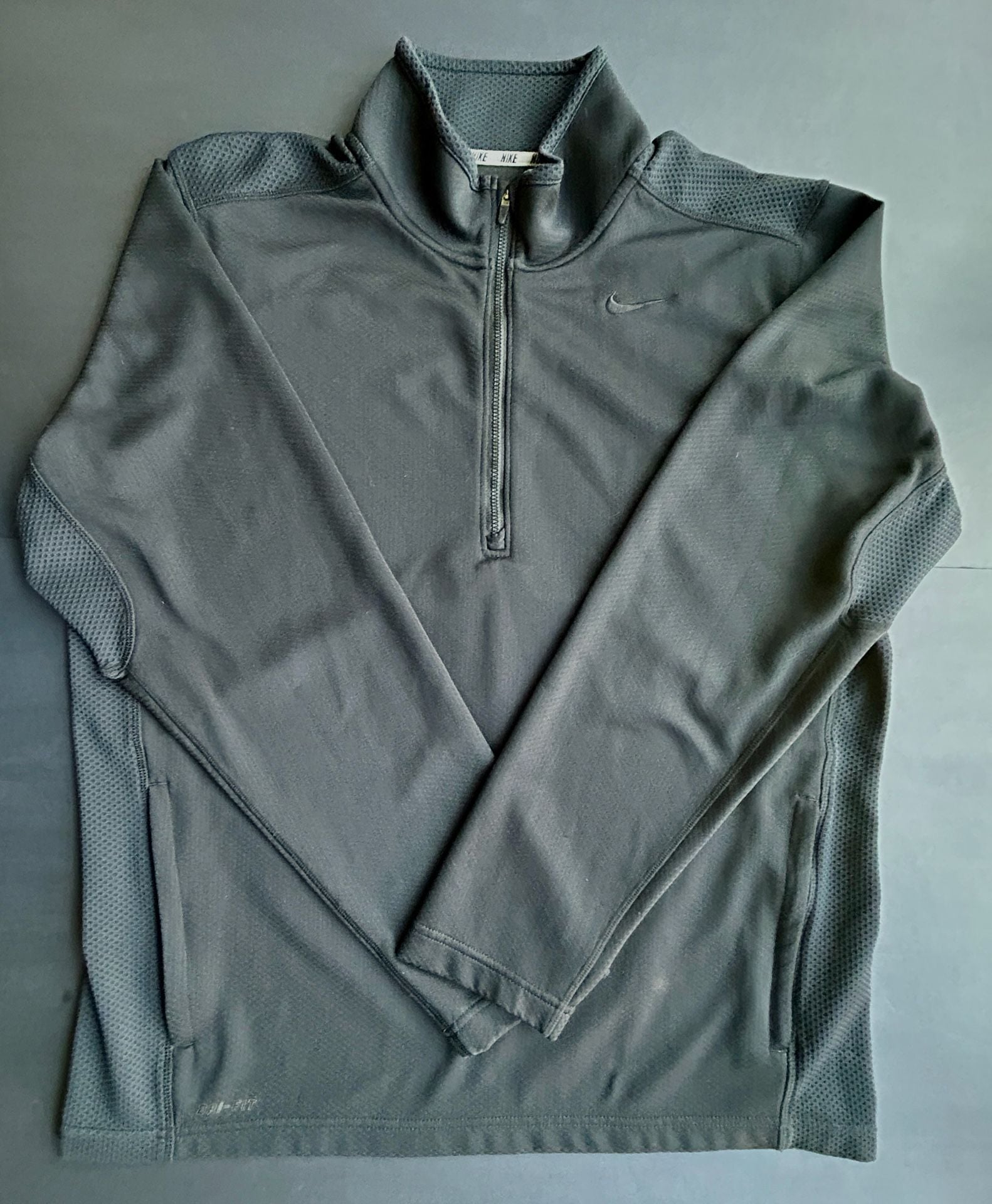 Nike Dri-Fit 1/2 Zip Pullover Size L Black Athletic 3