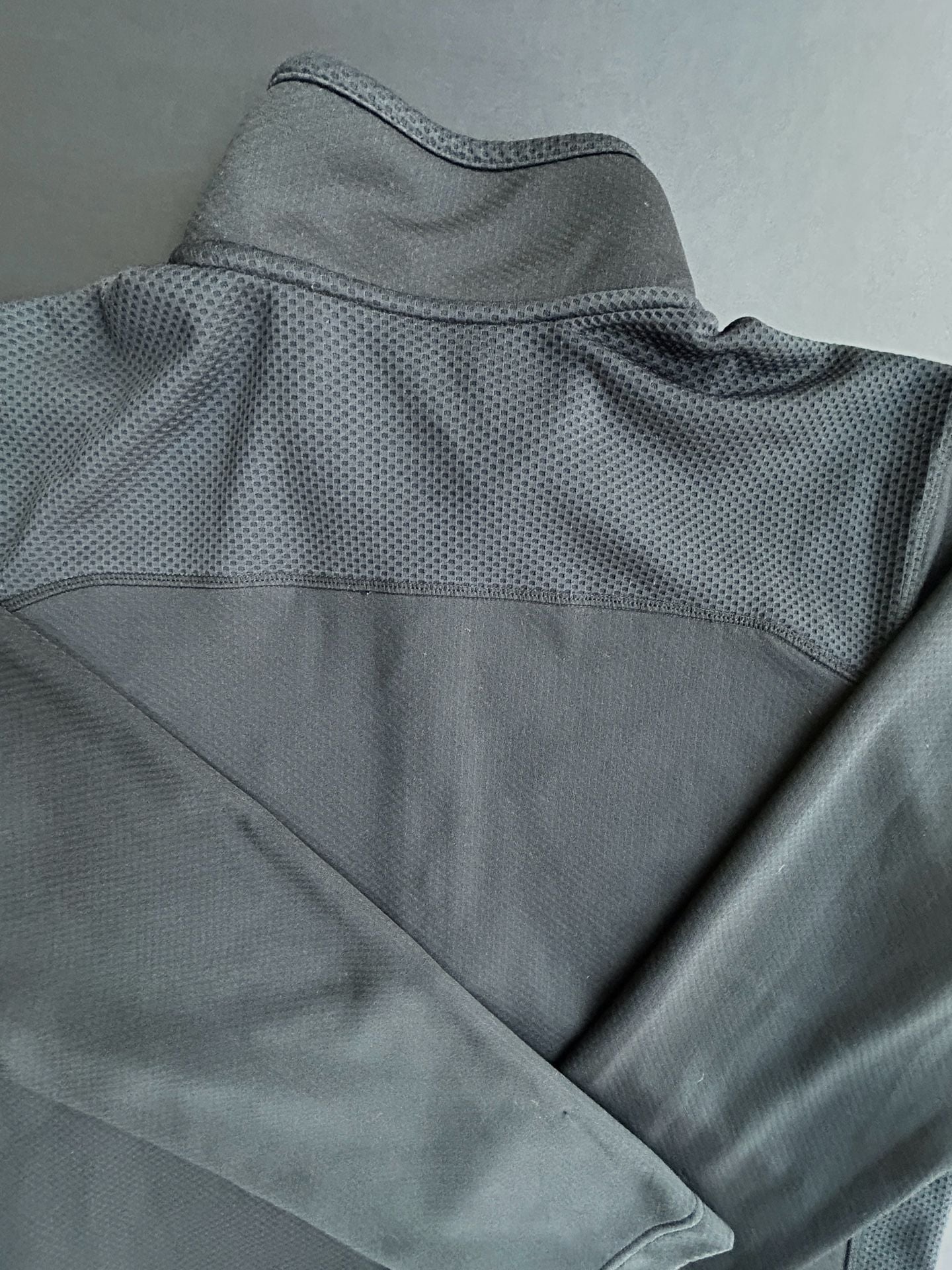 Nike Dri-Fit 1/2 Zip Pullover Size L Black Athletic 11