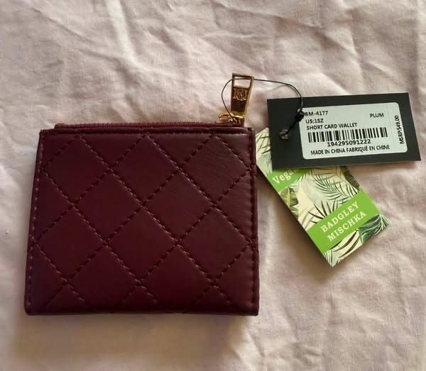 Badgley Mischka Wallet & Card Holder Bundle – 2 Piece – New with Tags
5