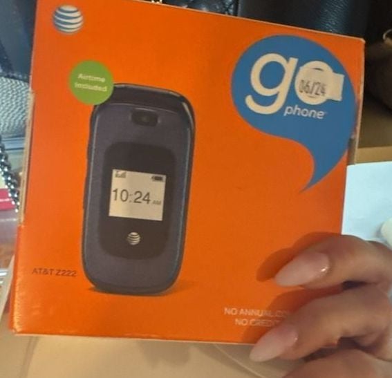 AT&T GoPhone Z222 Flip Phone Box 1