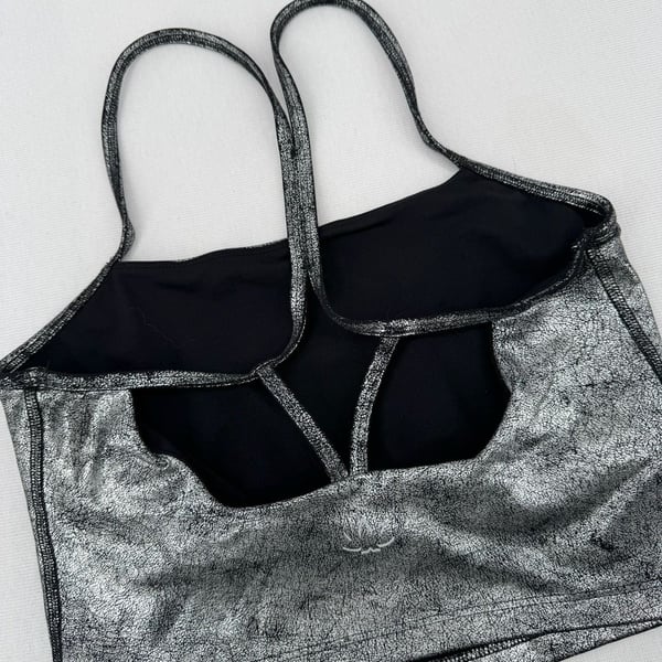 Beyond Yoga Sports Bra Size S Silver Metallic Cropped Active Tank