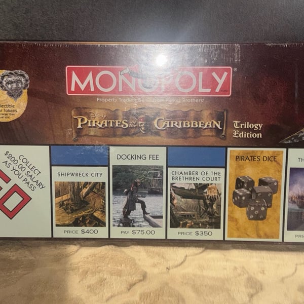 Monopoly Pirates Of The Caribbean Trilogy Edition Board Game New