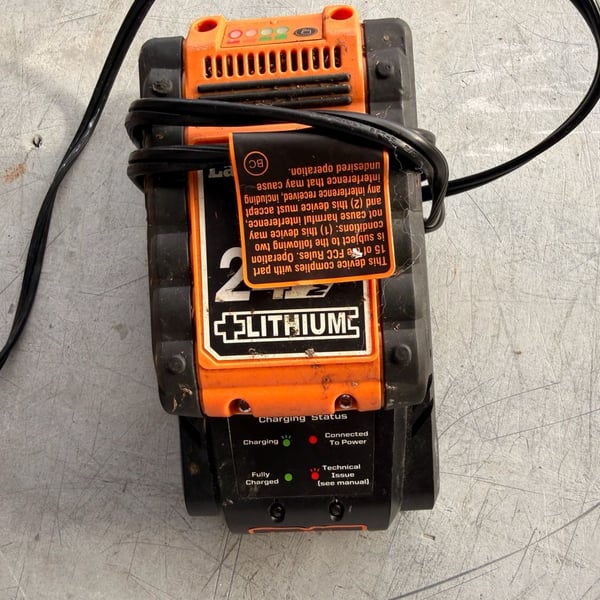 LawnMaster 24V Lithium Battery Charger Model 24LFC14-ETL
