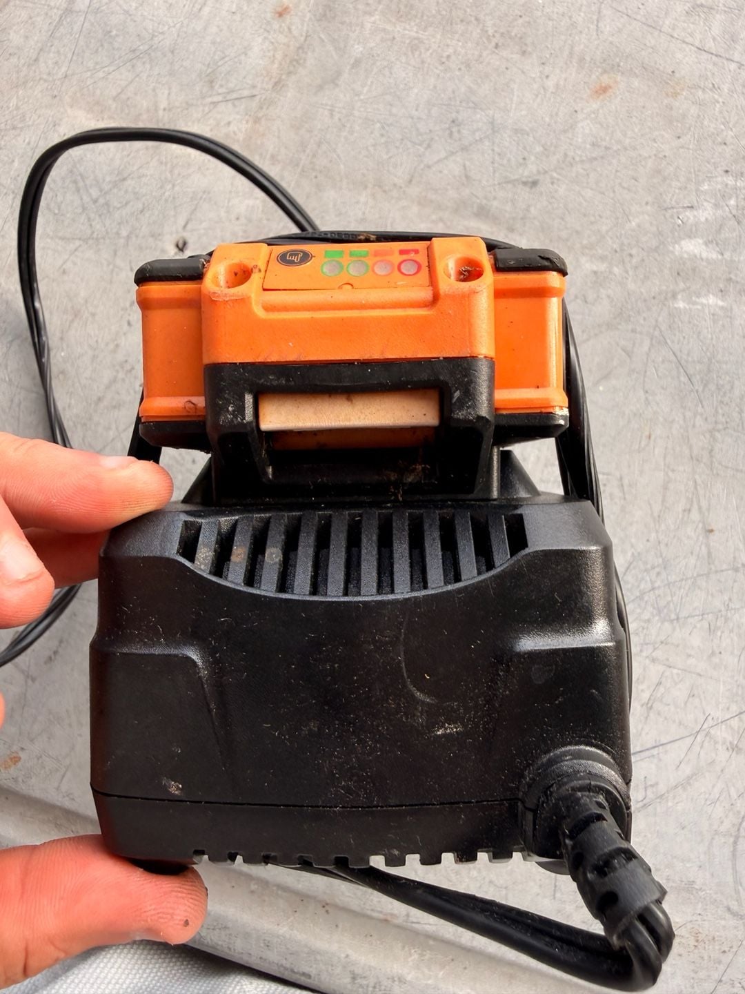 LawnMaster 24V Lithium Battery Charger Model 24LFC14-ETL 7