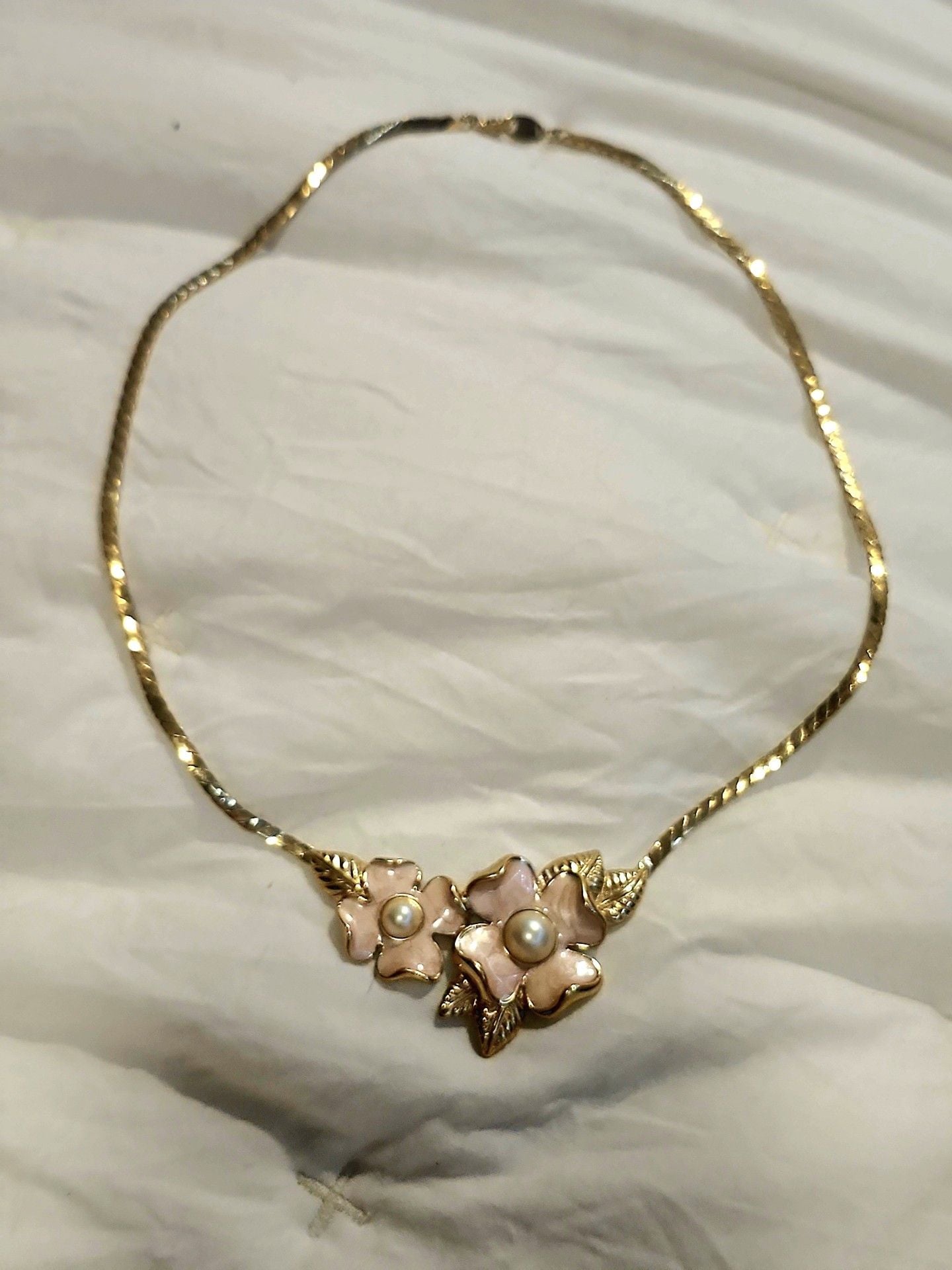 Trifari Dogwood Floral Enamel Faux Pearl Gold Tone Necklace 2