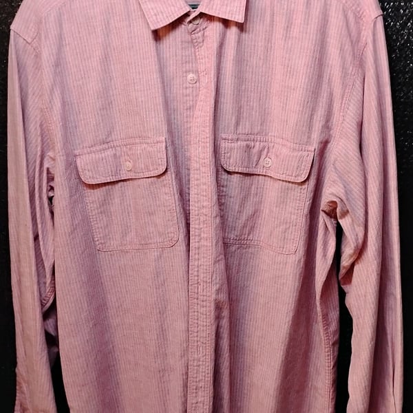 Patagonia Lightweight A/C Buttondown Shirt Size M Pink Striped Long Sleeve