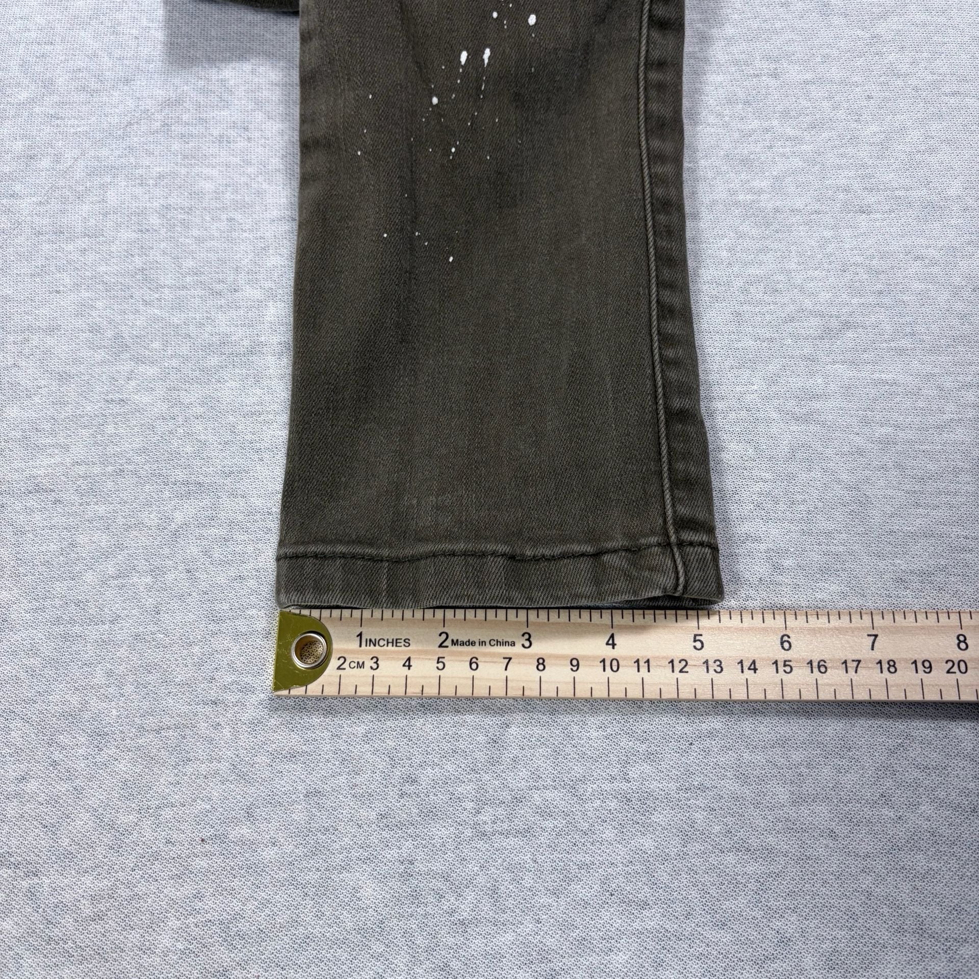 Smoke Rise Cargo Jeans Size 30x32 Olive Green Distressed Paint Splatter 7