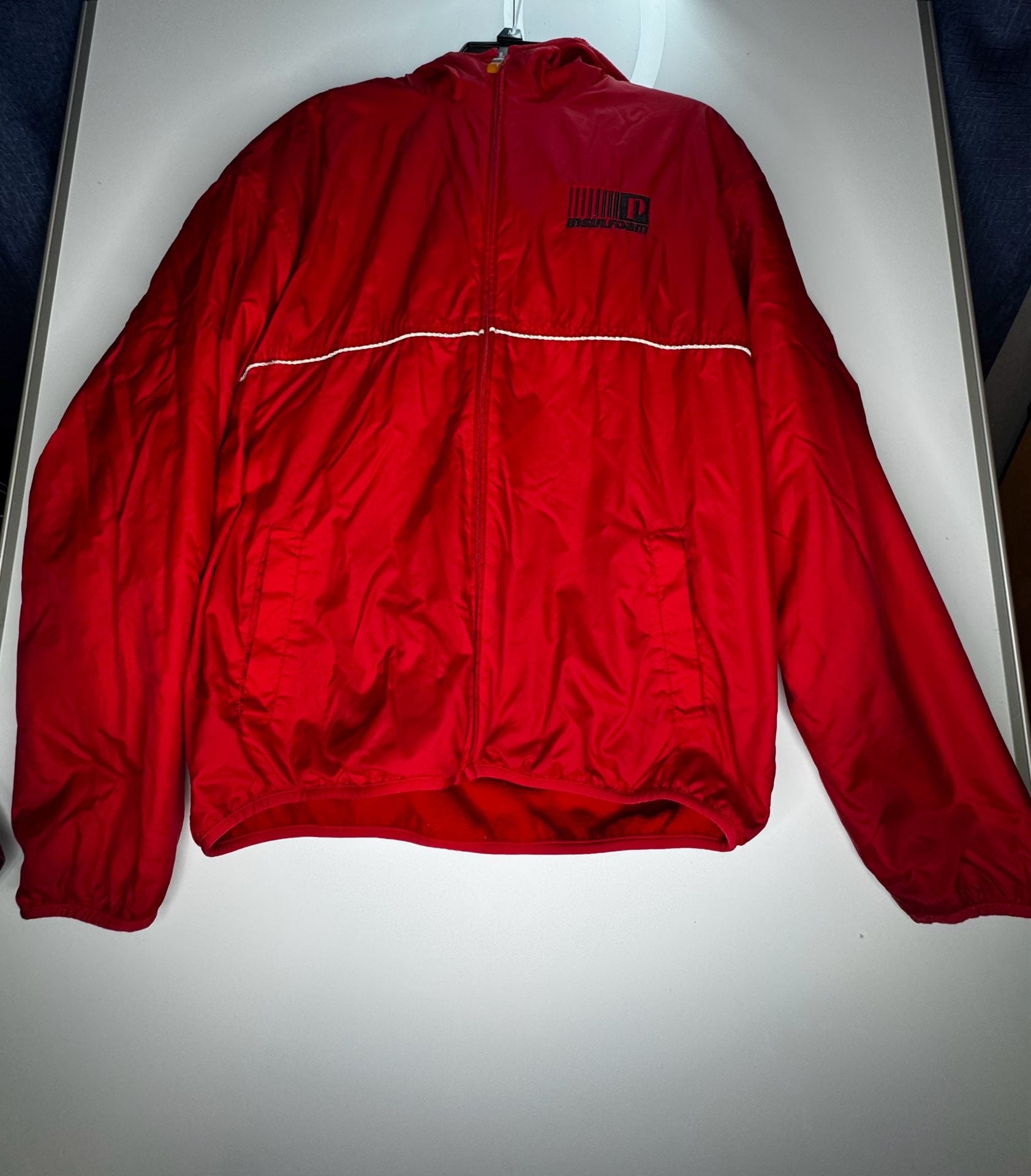 Insulfoam Windbreaker Jacket Size M Red Full Zip Hooded Logo 2