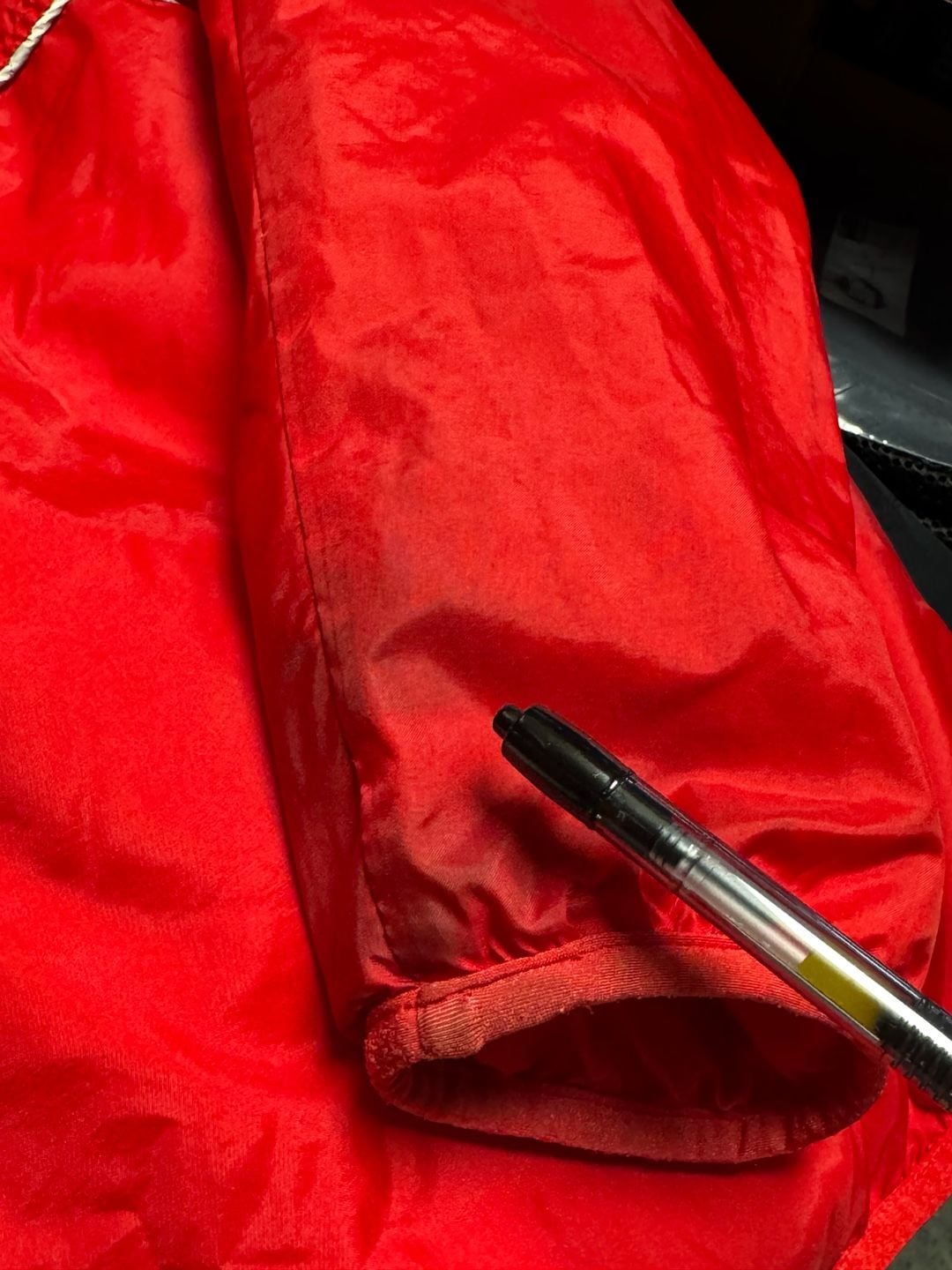 Insulfoam Windbreaker Jacket Size M Red Full Zip Hooded Logo 8