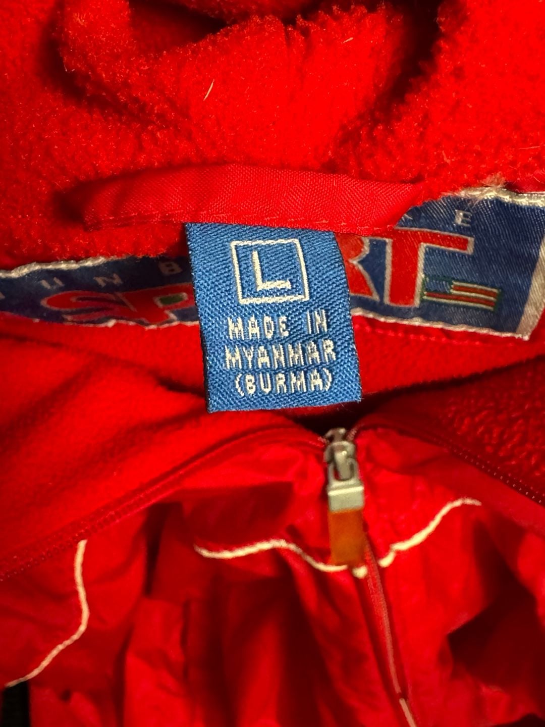 Insulfoam Windbreaker Jacket Size M Red Full Zip Hooded Logo 9