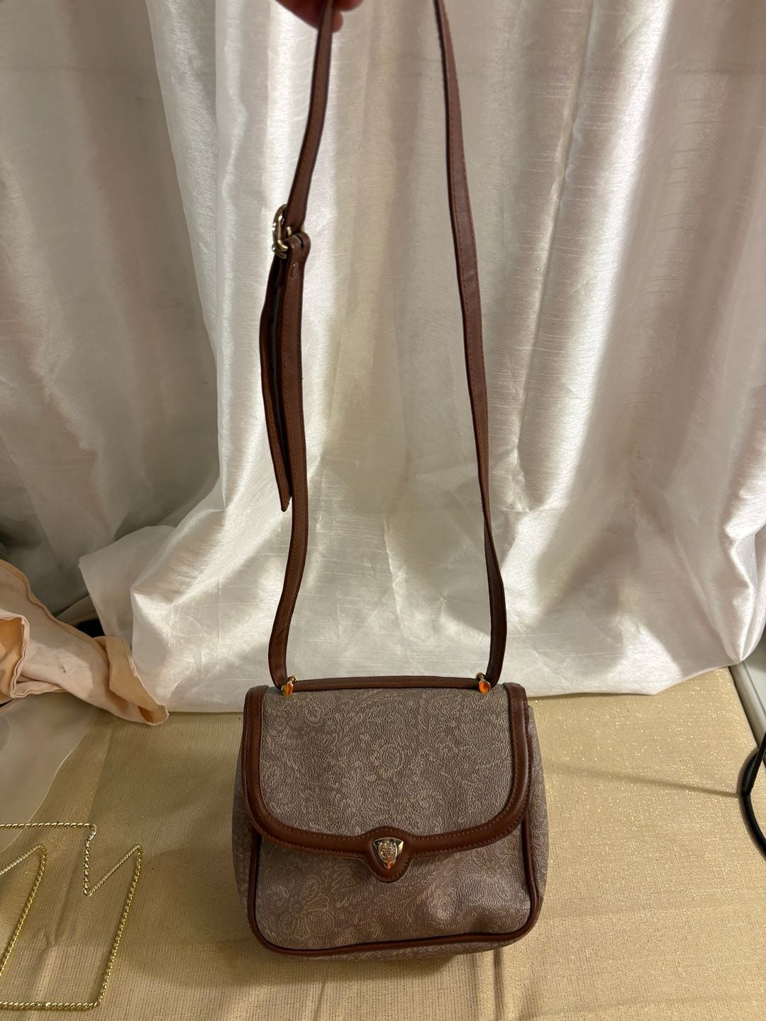 Liz Claiborne Vintage Brown Monogram Crossbody 3