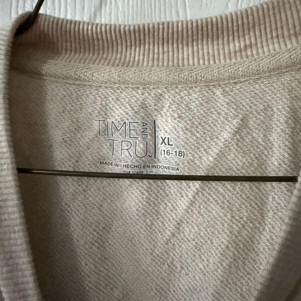 Time and Tru Sweatshirt Size XL 16-18 Beige Crewneck Pullover