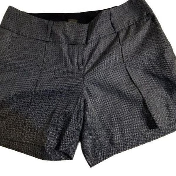 The Limited Women's Geometric Pattern Tailored Shorts Blue/White Size 4