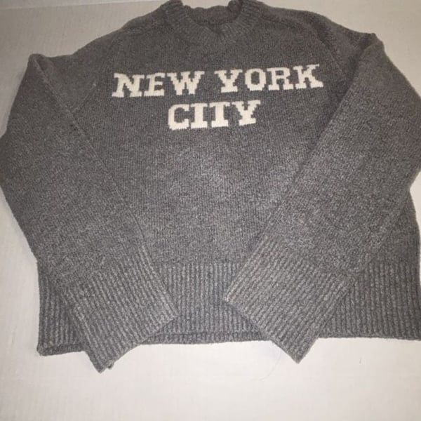Abercrombie & Fitch New York City Grey Knit Crewneck Sweater