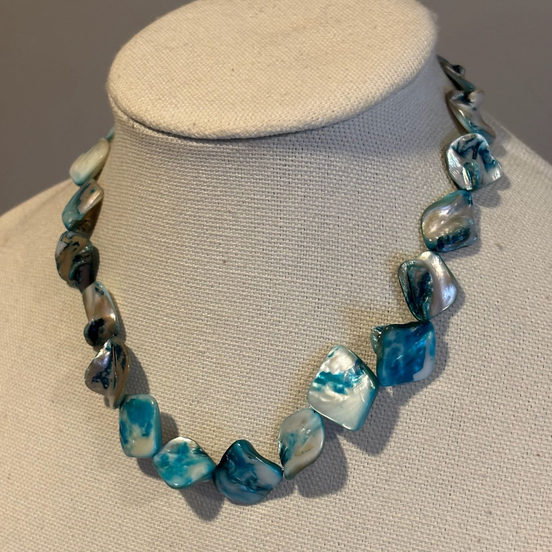 Blue white iridescent Mother Of Pearl Shell Nugget Beaded Necklace 6