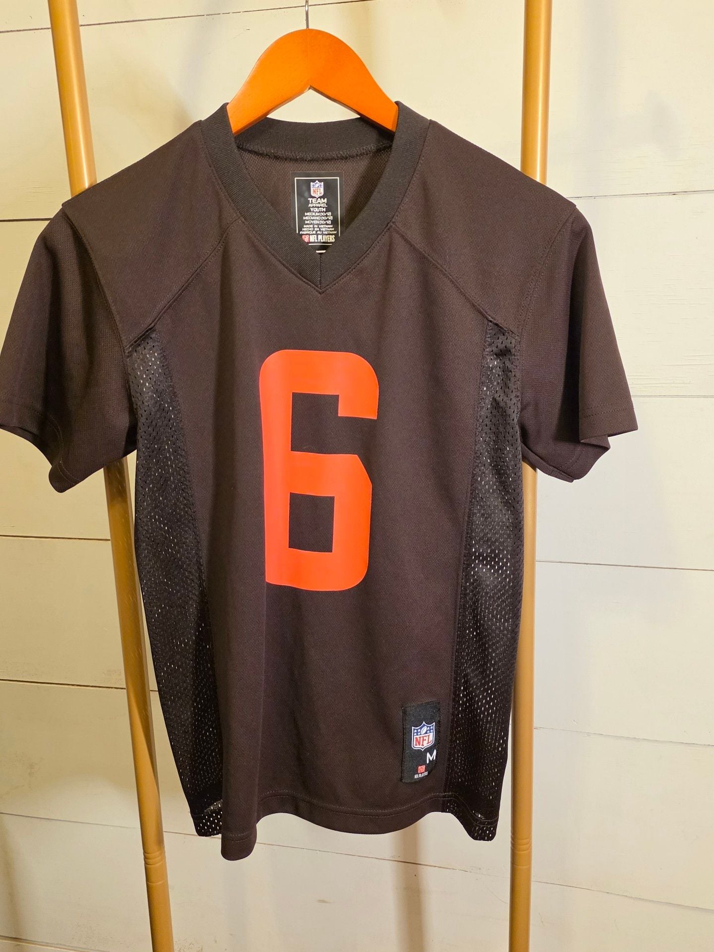 NFL Team Apparel Baker Mayfield Cleveland Browns Jersey Size M Youth 10/12 2