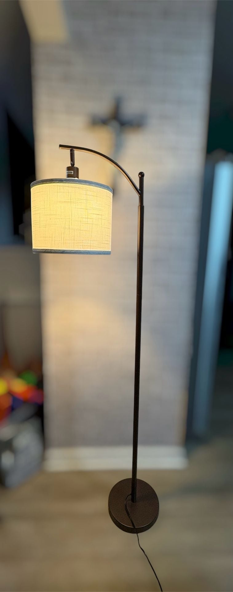 OUTON 63-Inch Arc Metal Floor Lamp with Linen Shade Black 6