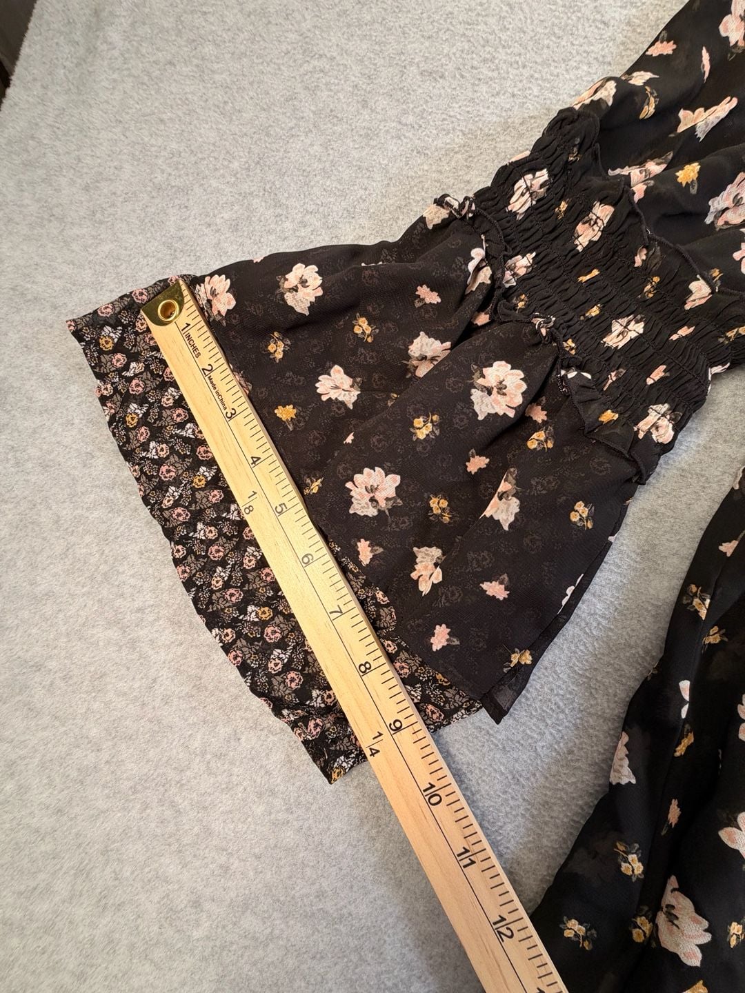 Style & Co Blouse Size M Black Floral Chiffon Smocked Bell Sleeve 8